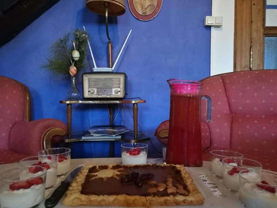 Pensjonat La Asturxana Malleza Zewnętrze zdjęcie
